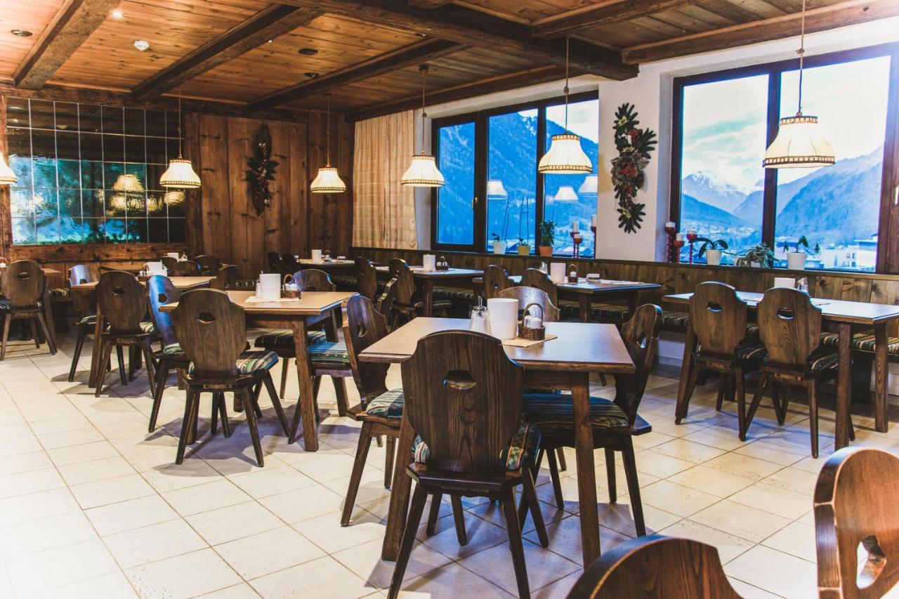 Hotel Marko 외치 외부 사진